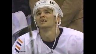 Darius Kasparaitis's funny collision with Steve Webb from Islanders (2001)