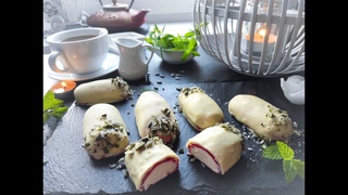 Глазированные сырки с малиновой начинкой.  Легко, быстро, полезно.