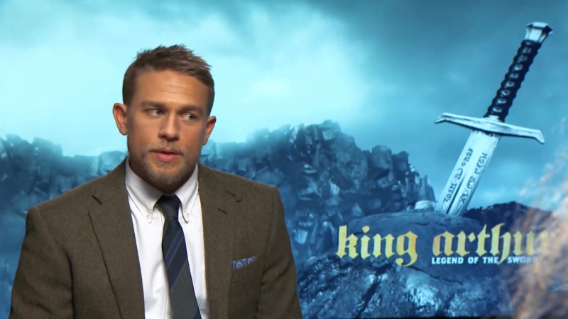 2017 май, 10: Интервью KING ARTHUR vs MERLIN Charlie Hunnam, Daniele
