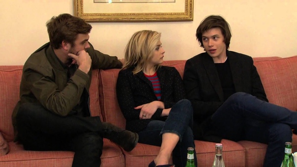 The 5th Wave: press conference ( Chloë Grace Moretz, Nick Robinson Alex