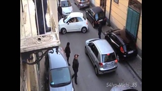 Italy’s worst driver on the road (Parking Fail in Naples)
