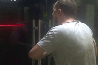Не надо засыпать в баре