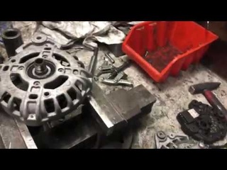 Ремонт генератора Renault Logan (фаза 2) замена подшипников, восстановление генератора.