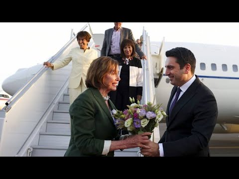 Nancy Pelosi foi manifestar apoio à